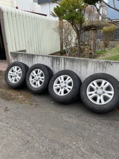 ランクル200 純正ホイール 冬タイヤ付 ランドクルーザー スタッドレス