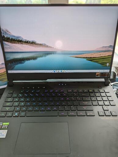 ASUSゲーミングノートパソコン