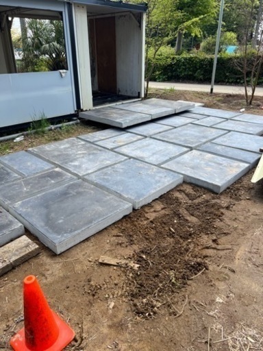 コンクリート平板ブロックお庭や駐車場をおしゃれに全国設置対応 吾妻龍幸 荒川沖のその他の中古あげます 譲ります ジモティーで不用品の処分