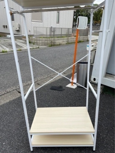 ハンガーラック　配送出来ます