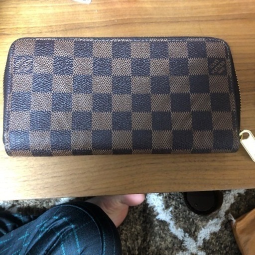 LOUIS VUITTON 長財布本物です！早い者勝ちです！