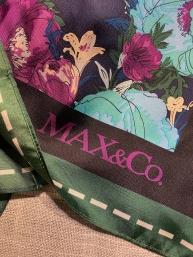 【Max\u0026Co.】シルクスカーフ