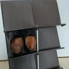 省スペースな靴収納ラック　(2台のうちの2台目)