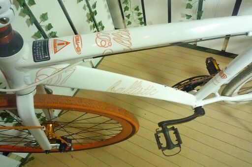 愛品館八千代店】SwitchBicycle EVANS 700×28Cクロスバイク
