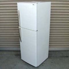 228リットル　白い冷蔵庫