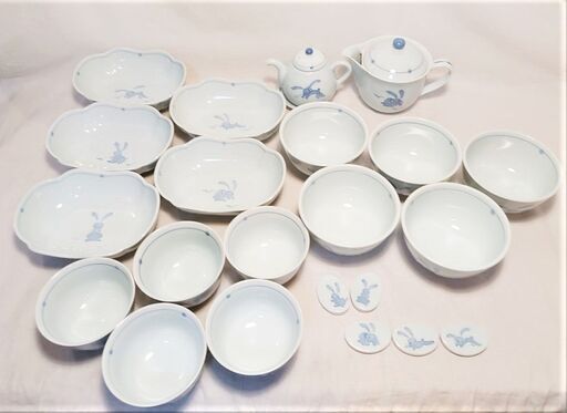 美品 うさぎ 食器 セット 千 皿 湯呑 碗 鉢 急須 和食器 洋食器 箱付き