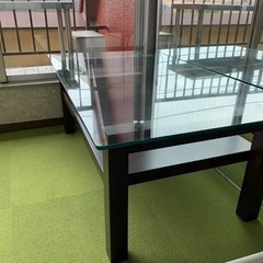 ガラス　テーブル
