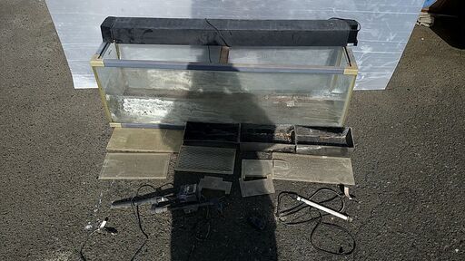 超巨大水槽 寸法(約) 横：124cm 縦：52cm 奥行き：33cm  KOTOBUKI twin light 1200 ブラック ニッソー コトブキ 照明 熱帯魚 水草 ペット 現状渡し