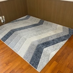 カーペット　2m x 2.5m