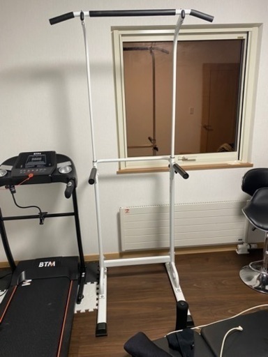 懸垂　ぶら下がり健康器