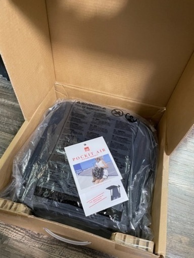 【お譲り先決定】gb ポキットエアー　ブラック お譲り先決定】gb ポキットエアー ブラック 日本初上陸の育児用品