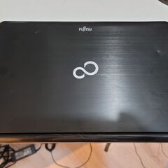 6ヶ月保証「Windows 11+Office2021年」 FUJITSU LIFEBOOK AH530/B