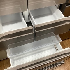 「安心の1年保証付！！【HITACHI(ヒタチ)6ドア冷蔵庫】取りに来れる方限定！売ります！」