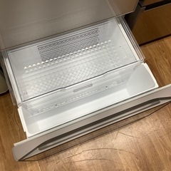 「安心の1年保証付！！【HITACHI(ヒタチ)6ドア冷蔵庫】取りに来れる方限定！売ります！」