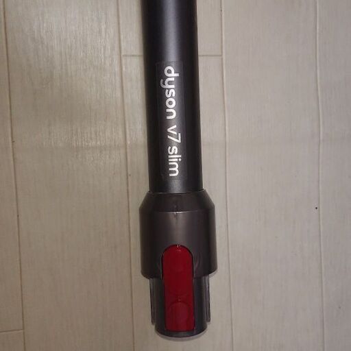 中古 dyson v7 slim ブラック 稼働確認済み 車内清掃最適❗