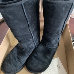 【ネット決済・配送可】【期間限定値下げ】新品同様 正規品 UGG...