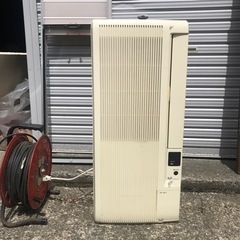 ルームエアコン　窓につけるタイプ　DAIKIN W186RA-W