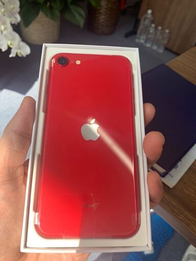 新品同様未使用】iPhone SE (第2世代) 128GB Red SIMフリー