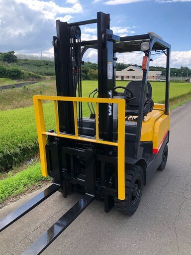 中古フォークリフト TCM FHD15T3
