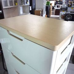 プラチェスト 7段 ウッドトップ 収納 ホワイト 高さ 141cm キャスター付 中古 札幌市東区 新道東店 プラチェスト 7段 ウッドトップ 収納 ホワイト 高さ 141cm キャスター