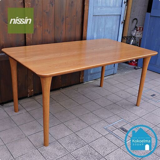 飛騨高山の家具メーカー日進木工(nissin)のOval オーク材ダイニングテーブルです！オーク材の優しい質感が魅力的なリビングテーブル。北欧系や和モダンなどナチュラルなインテリアにオススメです♪CD304