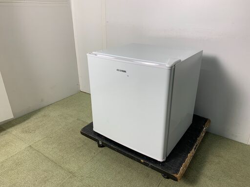 (220428)　アイリスオーヤマ　ノンフロン冷蔵庫　AF42-W　2020年製