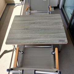 ほぼ新品】Colemanキャンプ 机+イス2脚