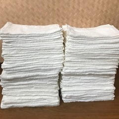 中古タオル50枚　おまけで黒色タオル２０枚まとめ売り　白色タオル...