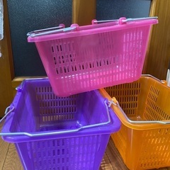 (日)迄は200円★引渡し予定あり★カラフル　カゴラック　おもち...