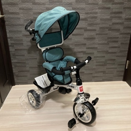 値下げしました。【新品、未使用】手押し棒付き三輪車　3in1 Tricycle（スリーインワン トライシクル）