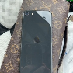 GW特別✨iPhoneSE2020 ブラック 使用期間短い端末。