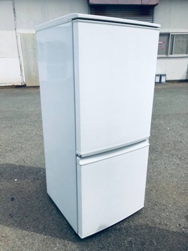 ①ET2339番⭐️SHARPノンフロン冷凍冷蔵庫⭐️2017年製