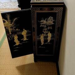 ビンテージ家具　黒塗り　螺鈿細工(らでん)
家具
