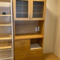 引越しの為お譲りします！(美品)ニトリ カップボード(B)