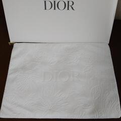 【新品・未使用】Dior フラワーエンボスポーチ(箱付き)