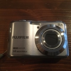 【取引中】デジタルカメラ：FUJIFILM