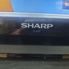 SHARP シャープ　アクオス　液晶カラーテレビ　2012年製　F168