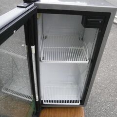 ☆中古品 ハイネケン Heineken 卓上冷蔵ショーケース 100V CCV24 C PA 