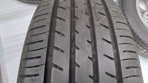 トヨタ シエンタ 170系 前期 純正アルミホイール(タイヤ付) 185