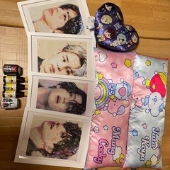 BTSのDVD、CD、トレカ、雑誌等多数、お売りします