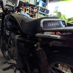 YAMAHA　YD125 旧車