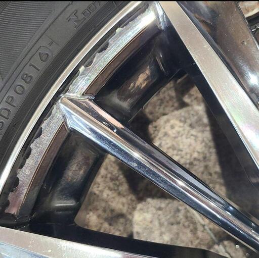 レオニスBMCMC 8.5j 20インチ yokohama PARADA