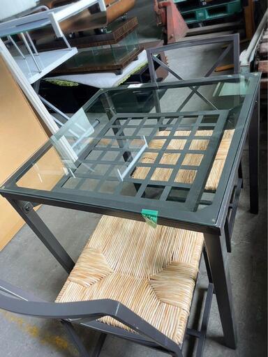 IKEA 2人用ガラスダイニングテーブルイス2脚セット