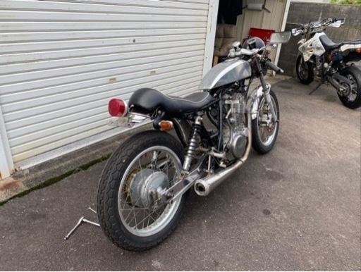 sr400 sr500 カフェレーサー 車体 RH01J型 3型