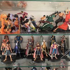 テレビ台　フィギュアケース