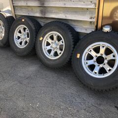 サーフ・ハイエース（200系）等、アルミホイル付スタッドレスタイヤ4本セット　265/70R16