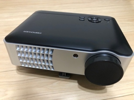 プロジェクター　値下中　projector dbpower 1080P HD 解像度：1280*800 2800lm