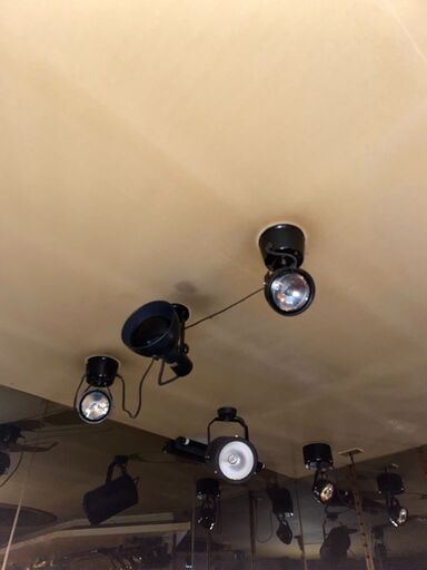 ミラーボール、フラッシュライト、スポットライト、回転ライト等一式