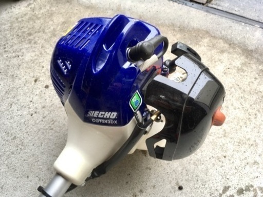 草刈機 刈払機　ECHO 2サイクル（2回使用のみ）新品ジズライザー付き