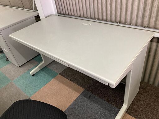  美品 プラス PLUS OAデスク オフィスデスク 事務机 平机 1400×700×700 愛知 岐阜 一宮市 グッドプライス一宮